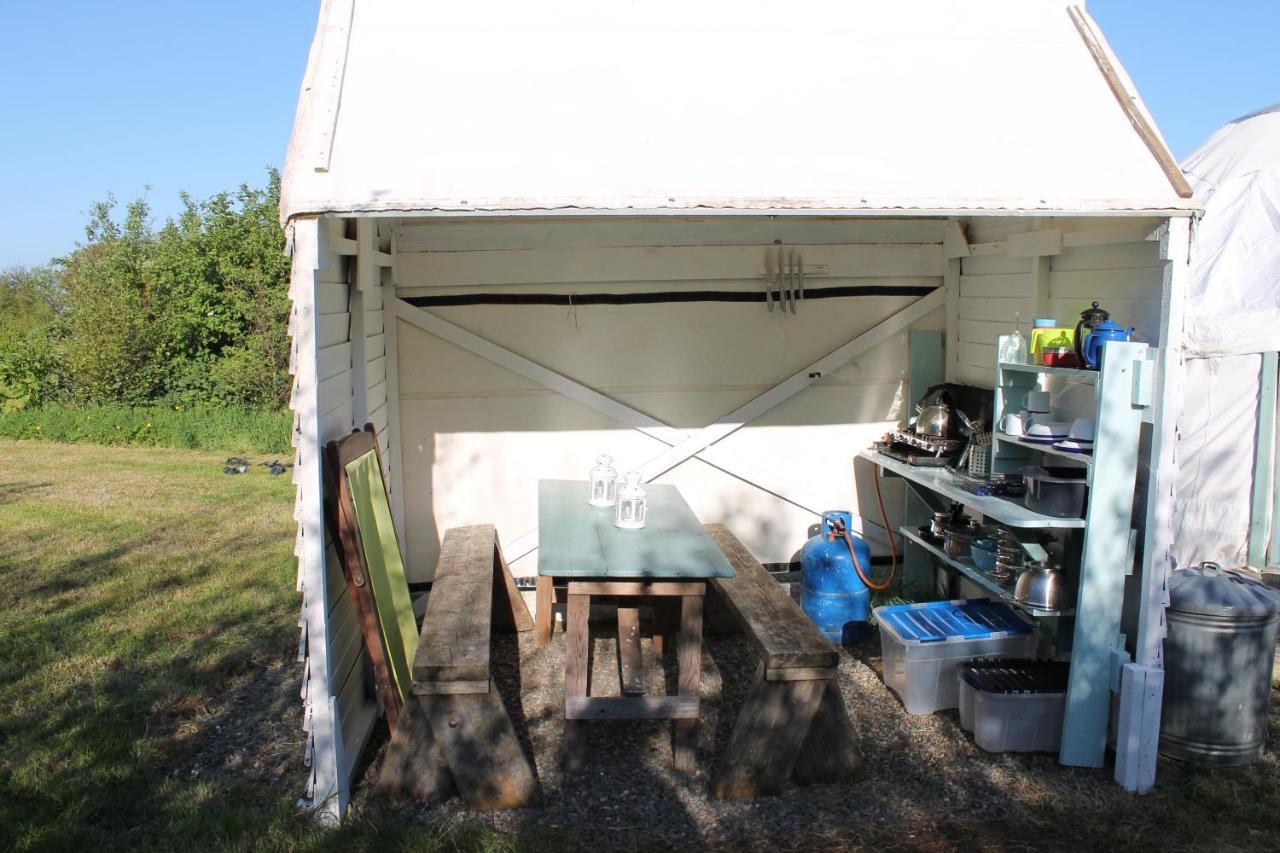 Mill Haven Place Glamping Yurt 3 Haverfordwest Esterno foto