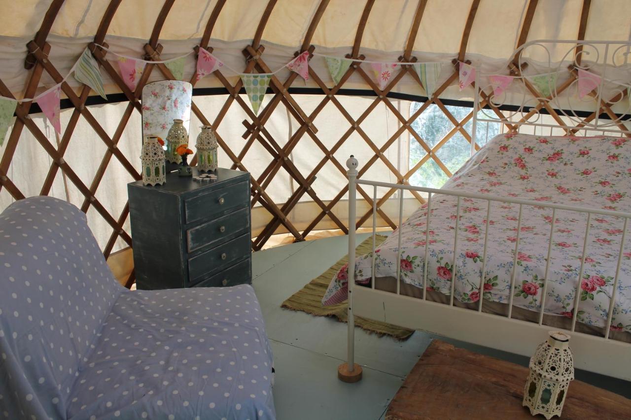 Mill Haven Place Glamping Yurt 3 Haverfordwest Esterno foto