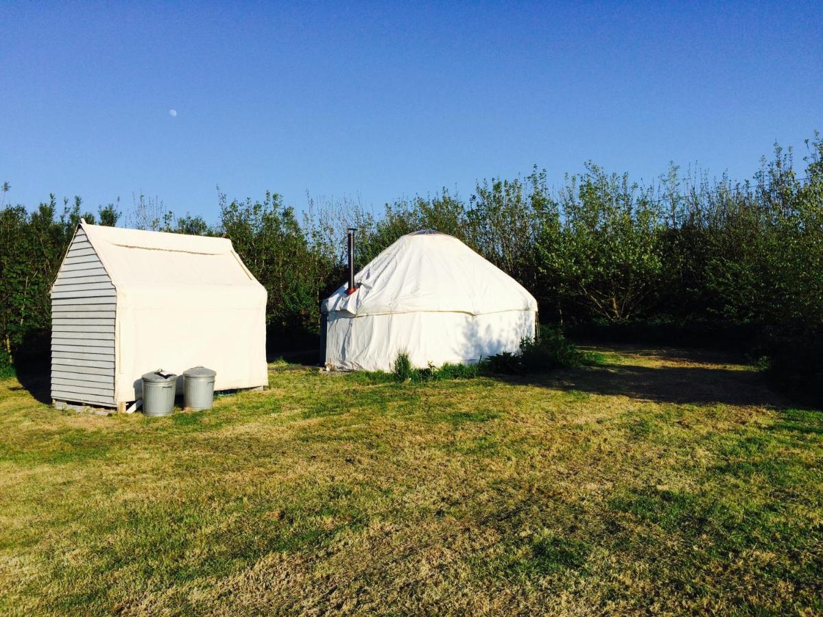 Mill Haven Place Glamping Yurt 3 Haverfordwest Esterno foto